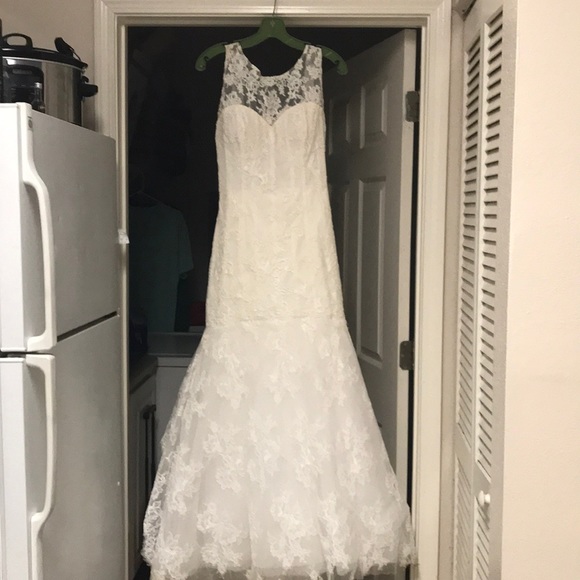 Kenneth Pool mermaid style wedding dress